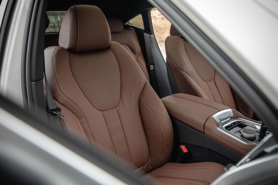 Интерьер BMW X6 xDrive40i (G06) 2019 года  (NA) (фото 19 из 33)